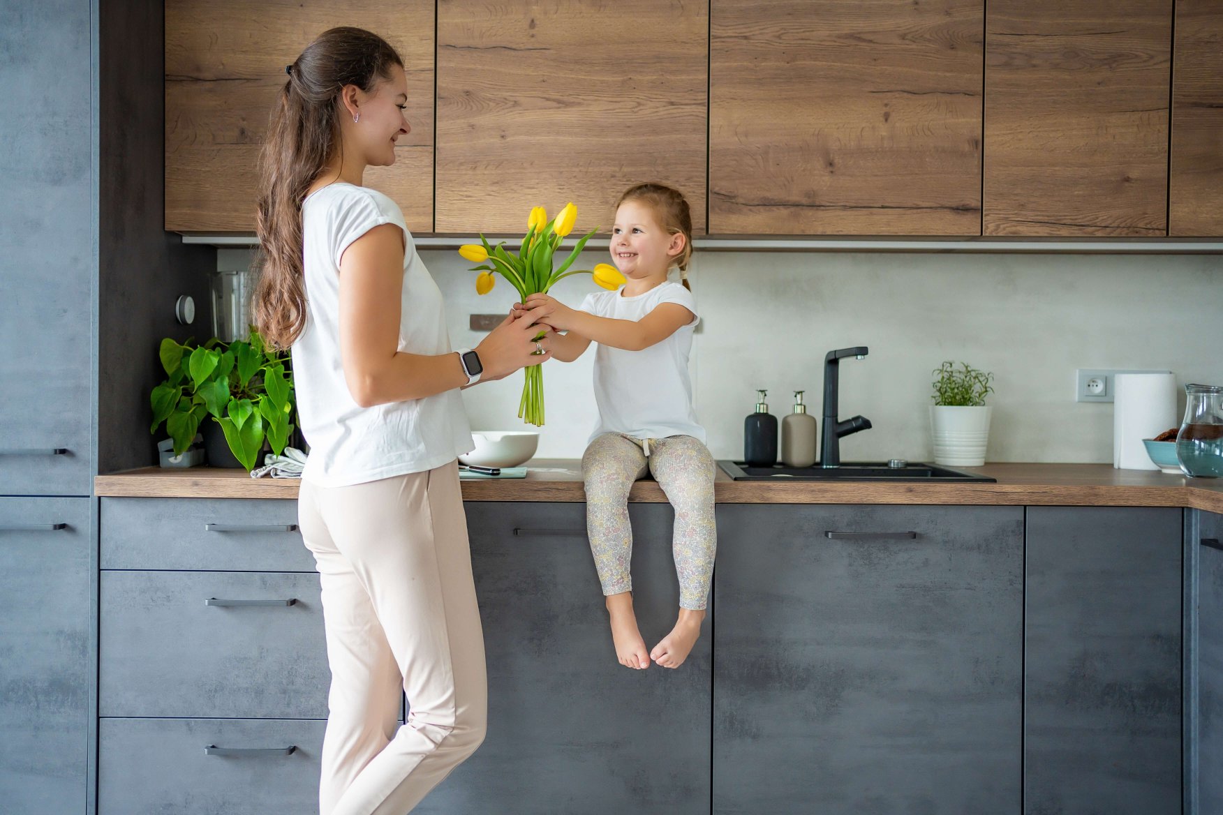 Anneler Günü Hediyeleri: Evde Kolaylık Sağlayan Hediye Önerileri