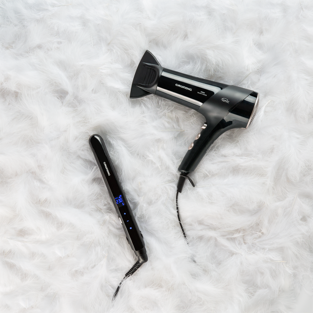 GRUNDIG HD 7582 Saç Kurutma Makinesi