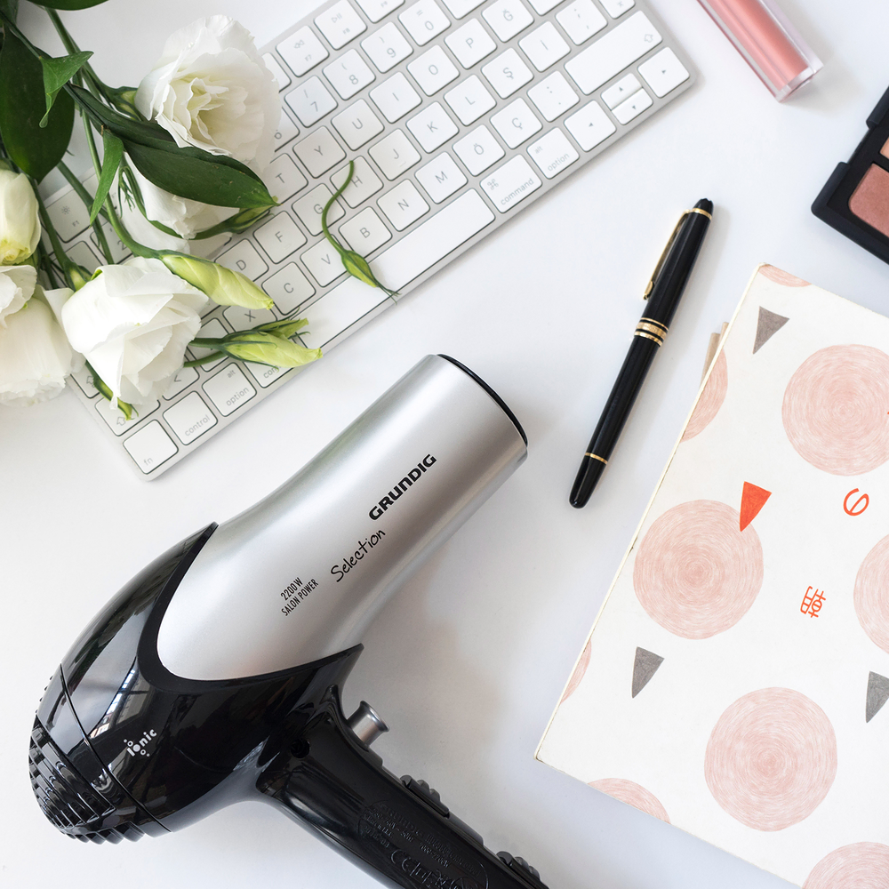 GRUNDIG HD 6080 Saç Kurutma Makinesi